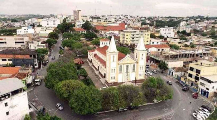 Arcos decreta novo toque de recolher após recorde diário de COVID-19