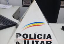 Homem arremessa pino de cocaína por cima do muro da escola ao ser revistado por PM