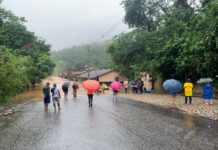 Rede de energia é desligada em João Monlevade por causa de enchente