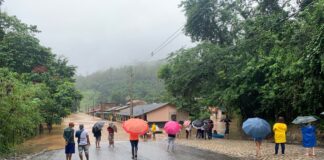 Rede de energia é desligada em João Monlevade por causa de enchente