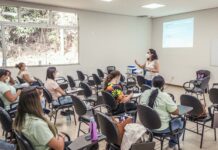 Profissionais da saúde de Santa Bárbara participam de Treinamento Básico em Sala de Vacinas