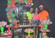 Explosão de cores e alegria transforma comemoração de 15 anos no estilo Neom Party um sucesso