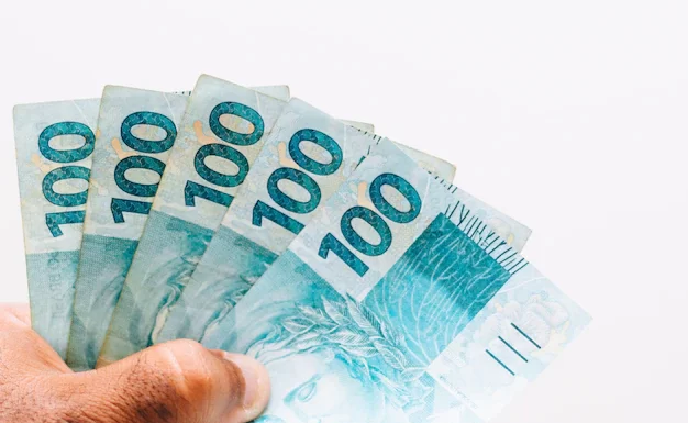 Prefeitura de João Monlevade paga 13º salário e injeta quase R$15 milhões na economia local