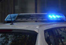 Mãe deixa filha de nove meses sozinha para ir a festa em outra cidade