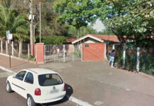 Adolescente é esfaqueada em sala de aula