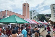 Feira traz artesanato, agricultura familiar, comidas típicas e música no fim de semana