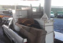 Furtam móveis e acusa vítima de furto de celular