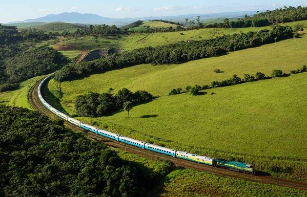 Após interdição, trem Vitória-Minas volta a circular normalmente nesta segunda-feira