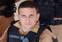 Policial mata oito pessoas, incluindo filhos, esposa, mãe e irmão