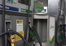 Gasolina vai ficar mais barata a partir desta terça-feira (16)