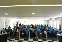 Vereadores recebem alunos da Apae para roda de conversa na Câmara de São Gonçalo