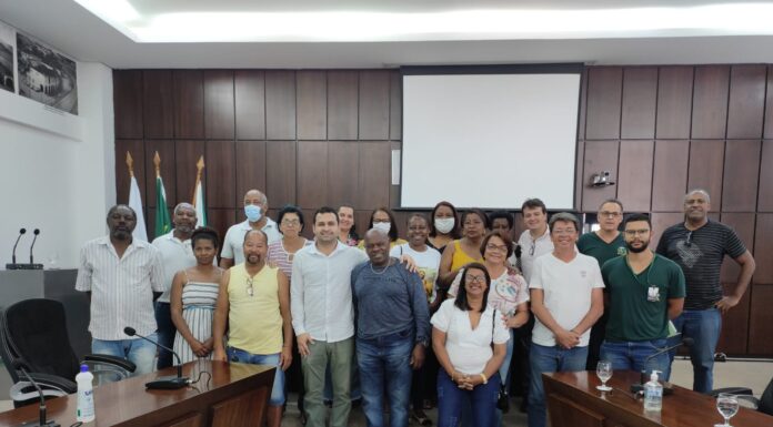 Comissão de Participação Popular da Câmara recebe moradora do bairro Santa Cruz