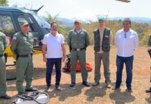 Prefeito acompanha força-tarefa para combater incêndio na Mata do Limoeiro