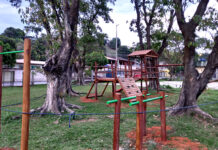 Quadra esportiva do baú recebe parquinho