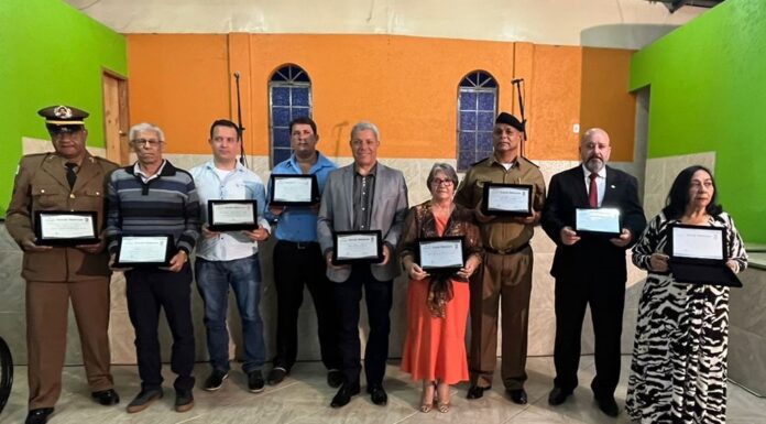 Em sessão solene, Câmara de Rio Piracicaba homenageia 18 pessoas com títulos de Cidadania Honorária e Medalhas de Mérito Legislativo