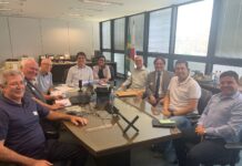 Dr. Laércio e Fabrício se reúnem com secretário de Estado de Saúde em busca de melhorias