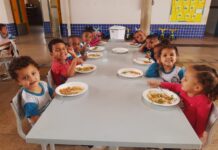 SECRETARIA DE EDUCAÇÃO REALIZA PALESTRA SOBRE A IMPORTÂNCIA DE UMA ALIMENTAÇÃO SAUDÁVEL NAS ESCOLAS