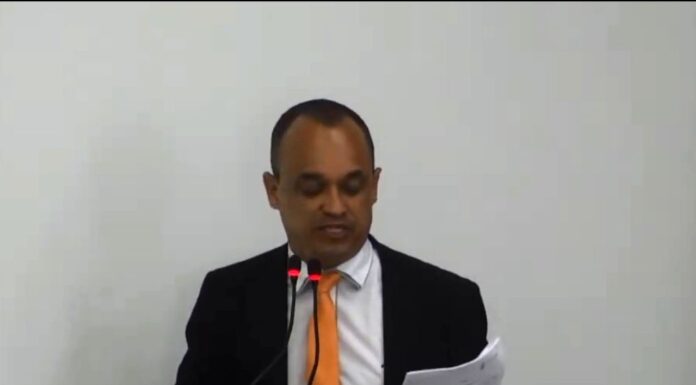 Bruno Cabeção denuncia no MP ausência de professores