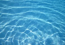 Menino de 3 anos morre afogado em piscina de casa em Timóteo