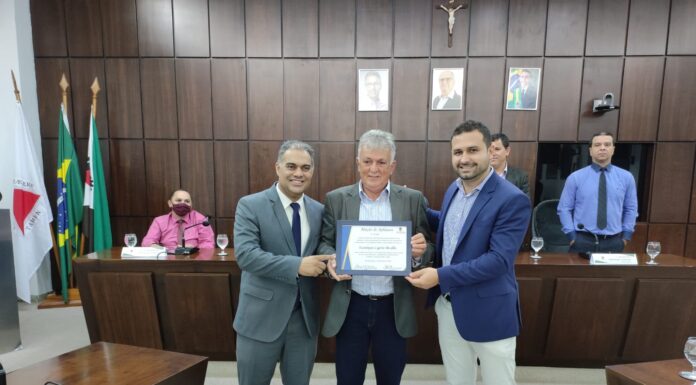 Empresário e socorrista do Sevor recebem Moção de Aplausos da Câmara Municipal